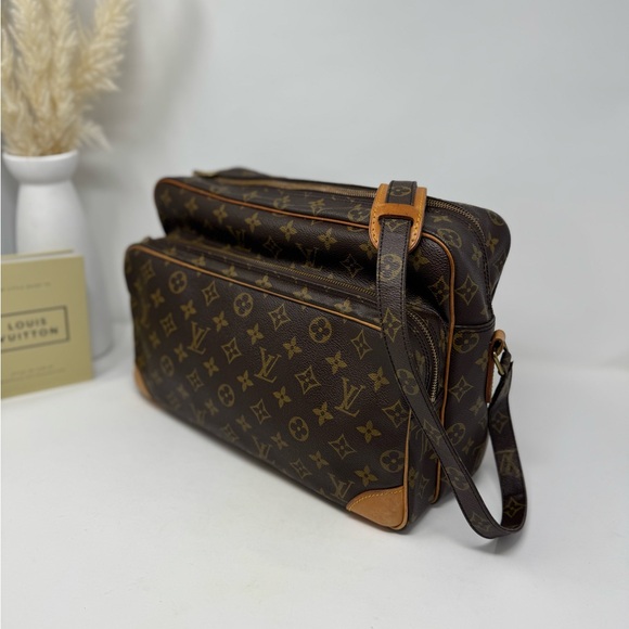 💯 Authentic LOUIS VUITTON Nile GM  Monogram Bag - Picture 4 of 10